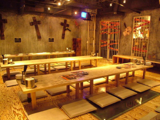 Illustration for article titled Tokyo's Most Unusual Restaurants Offer More Than Food
